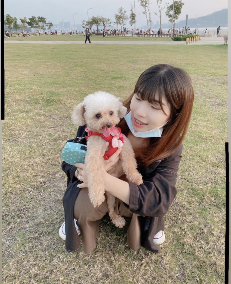 【毛保姆真心相談—台北寵物保姆芊芊】從16歲開始中途救浪浪，當保姆改變300個毛孩的生命